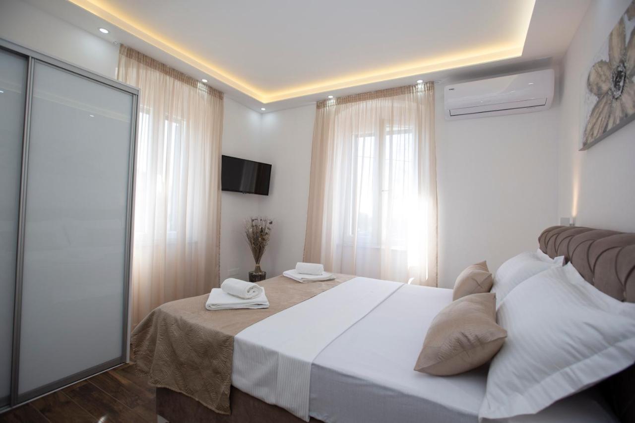 Old town apartment Anamarija Split Buitenkant foto